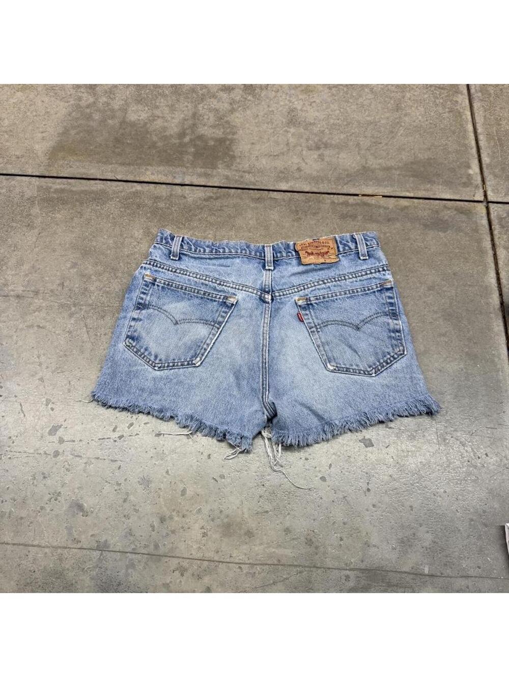 vintage levis made in usa faded blue cut off denim jean shorts jorts 35 WOMENS